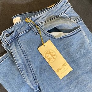 Aphrodite Jeans
